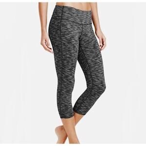 Athleta Women’s Energy Chaturanga Black Cropped Capri Activewear‎ Leggings - S